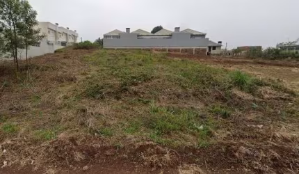 Terreno plano à venda no bairro Monte Verde em Farroupilha, RS. Medindo 12,15 x 29,70 metros, totalizando 360,85 metros². Ótima oportunidade para construir a casa dos seus sonhos. Confira!