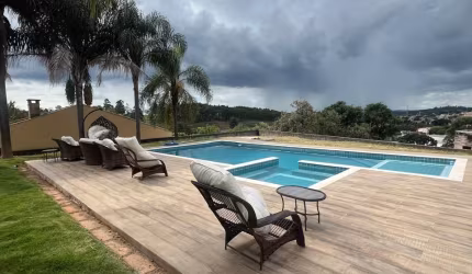 OPORUNIDADE: Casa alto padrão parcialmente construída no Cond. Portal da Colina , Jundiaí - SP