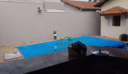 Casa com 2 dormitórios à venda por R$ 650.000 - Residencial Village Santana - Guaratinguetá/SP