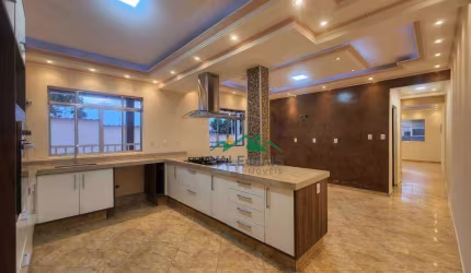 Casa com 4 dormitórios à venda, 296 m² por R$ 742.000,00 - Itaguaçu - Aparecida/SP