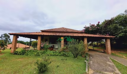 Chácara com 2 dormitórios à venda, 2500 m² por R$ 700.000 - Clube dos 500 - Guaratinguetá/SP