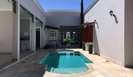 Casa no Jd Panorama II, 800 m² por R$ 2.800.000 - Guaratinguetá/SP