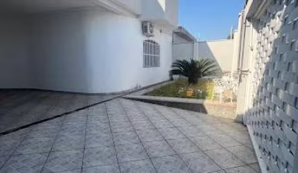 Casa com 3 dormitórios à venda, 270 m² por R$ 900.000.000,00 - Parque das Alamedas - Guaratinguetá/SP