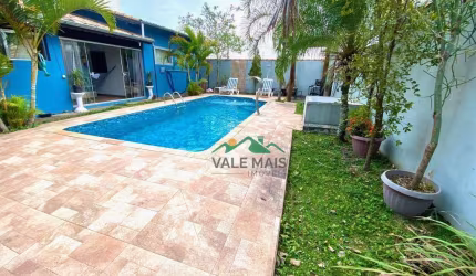 Casa com 3 dormitórios à venda, 212 m² por R$ 800.000,00 - Residencial Village Santana - Guaratinguetá/SP