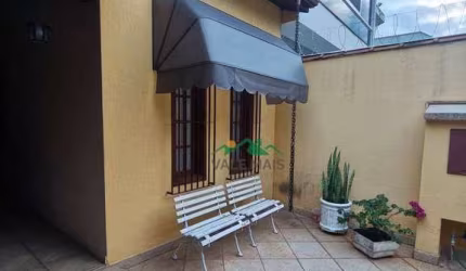 Casa com 3 dormitórios à venda, 222 m² por R$ 820.000 - Parque das Alamedas - Guaratinguetá/SP