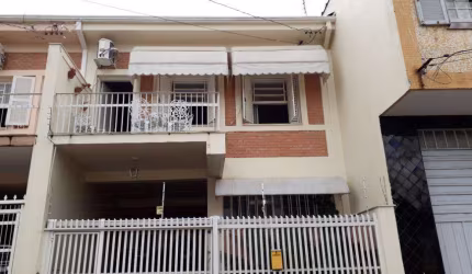 Casa com 5 dormitórios à venda, 217 m² por R$ 800.000,00 - Centro - Guaratinguetá/SP