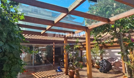 Cód.: 012  Casa independente bem localizada, 4 suítes, Peró, Cabo Frio - RJ
