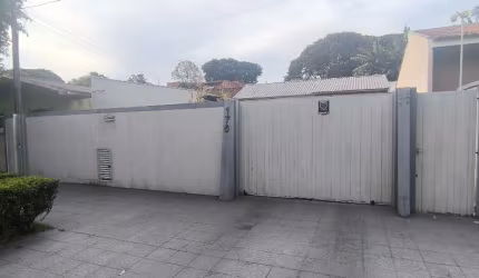 Casa Jd São Silvestre - Terreno inteiro e piscina