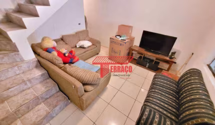 Sobrado com 6 dormitórios à venda, 204 m² por R$ 670.000,00 - Vila Luzita - Santo André/SP