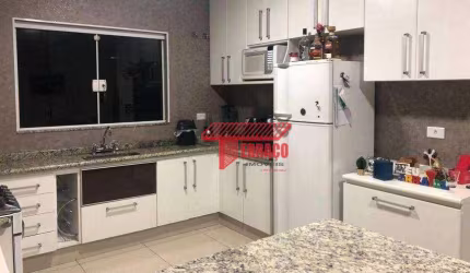 Sobrado com 3 dormitórios à venda, 190 m² por R$ 872.340,57 - Vila Tibiriçá - Santo André/SP