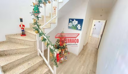 Sobrado com 3 dormitórios à venda, 174 m² por R$ 720.000,00 - Jardim Stella - Santo André/SP