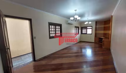 Sobrado com 3 dormitórios à venda, 202 m² por R$ 850.000,00 - Vila Floresta - Santo André/SP