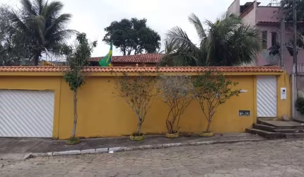 Ótima Casa com Quintal com vista para Lagoa - Iguaba