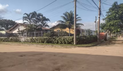 ** Ótima Casa com Piscina, próximo a Lagoa e Rodovia  São Pedro da Aldeia