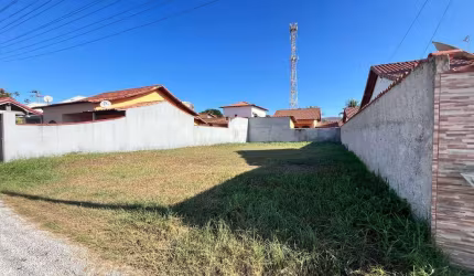 Terreno em Cond. Residencial em frente a praia