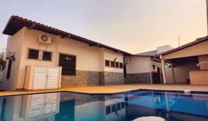 Belíssima casa disponível para locação e venda!