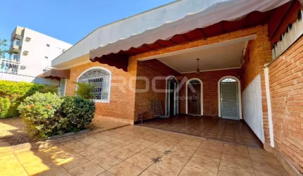 Venda de Casas / Padrão na cidade de Ribeirão Preto