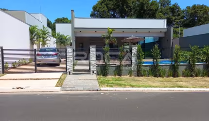 Venha desfrutar com sua família e amigos, com conforto e segurança, às margens do Reservatório da Usina hidrelétrica Jaguara com 34,6 km navegáveis