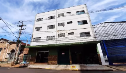 Apartamento Térreo para Venda e Locação de 1 quarto no Centro de Ribeirão Preto