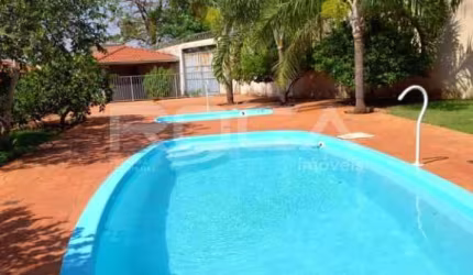 Casa com 1 quarto à venda no Centro, Jardinópolis , 813 m2 por R$ 615.000