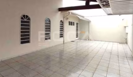 Casa térrea à venda com 3 dormitórios no bairro Bancários em Ribeirão Preto