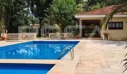 Chácara à venda no Recreio Internacional, Ribeirão Preto: 4 dormitórios, piscina e muito mais!