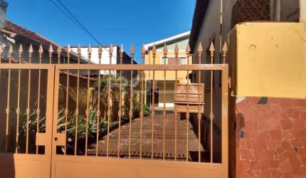 Sobrado à venda com 3 dormitórios no bairro Vila Tibério, em Ribeirão Preto