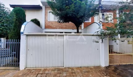 Sobrado de 4 dormitórios no Jardim Macedo em Ribeirão Preto