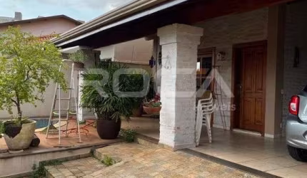 Casa de com 3 dormitórios, sendo uma suíte e piscina em Ribeirânia, Ribeirão Preto