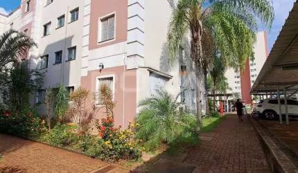 Apartamento padrão à venda no Monte Alegre.