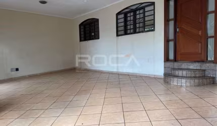 Casa Comercial para Alugar no Bairro Jardim Irajá em Ribeirão Preto