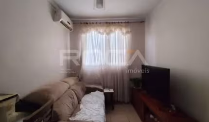 Apartamento à venda com 2 dormitórios no bairro Monte Alegre, em Ribeirão Preto.