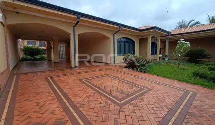 Casa de Alto Padrão em Sumarezinho, Ribeirão Preto: Confira!
