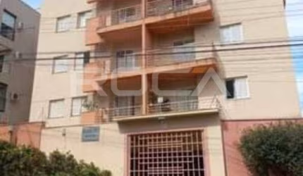 Apartamento à venda com 2 dormitórios no bairro Jardim Botânico em Ribeirão Preto.