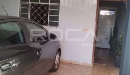 Casa à venda com 3 dormitórios no bairro Parque Ribeirão Preto em Ribeirão Preto.