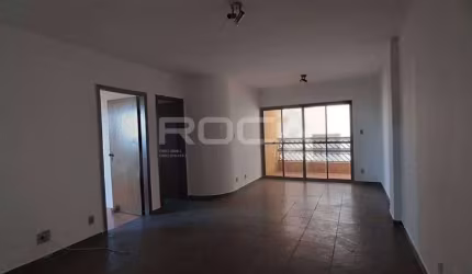Apartamento à venda com 2 dormitórios no Centro de Ribeirão Preto.