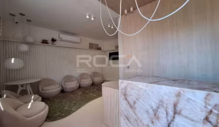 Prédio comercial para locação com 5 salas no Centro de Ribeirão Preto.