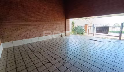 Sobrado para fins residenciais ou comerciais com casa de caseiro no bairro Jardim Canadá, em Ribeirão Preto.