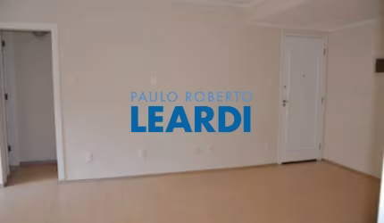 Apartamento à venda na Rua Manoel da Nóbrega, 577, Paraíso, São Paulo por R$ 700.000