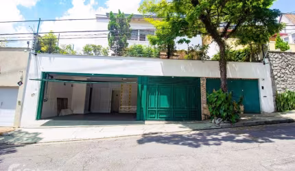 Casa com 4 quartos à venda na Ferdinando Laboriau, 59, Pacaembu, São Paulo por R$ 2.990.000