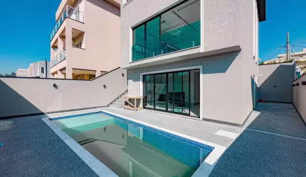 Casa em condomínio fechado com 3 quartos à venda na Rua Saíra, 145, Suru, Santana de Parnaíba por R$ 2.020.000