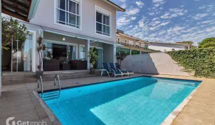 Casa em condomínio fechado com 4 quartos à venda na Alameda Brilhante, 188, Alphaville, Santana de Parnaíba por R$ 2.800.000