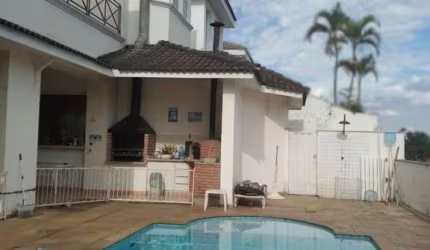 Casa em condomínio fechado com 4 quartos à venda na Alameda dos Girassóis, 381, Alphaville, Santana de Parnaíba por R$ 2.700.000