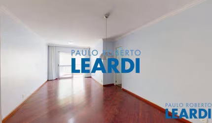 Apartamento à venda na Rua Doutor Miranda de Azevedo, 1085, Pompéia, São Paulo por R$ 1.060.000