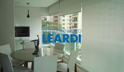 Apartamento à venda na Rua Lincoln Albuquerque, 197, Perdizes, São Paulo por R$ 4.600.000