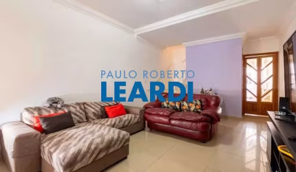 Casa em condomínio fechado à venda na Rua Dom Bernardo Nogueira, 851, Saúde, São Paulo por R$ 840.000