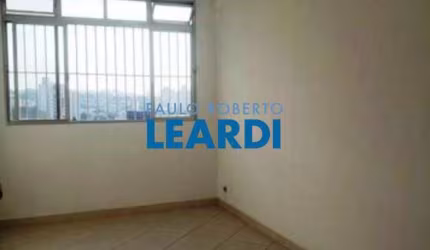 Apartamento à venda na Rua Catão, 880, Lapa, São Paulo por R$ 480.000