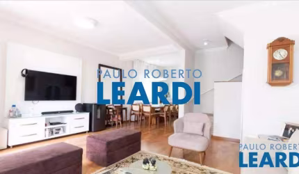 Casa à venda na Rua Doutor José Maria do Vale, 33, Vila Mariana, São Paulo por R$ 1.750.000