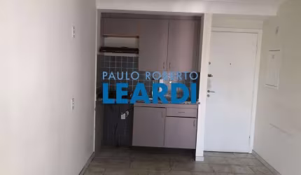Apartamento para alugar na Rua Carlos Steinen, 253, Paraíso, São Paulo por R$ 4.500
