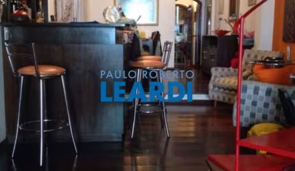 Casa à venda na Rua Mário Whateley, 320, Alto da Lapa, São Paulo por R$ 1.300.000